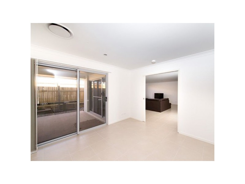 16 Aspen Street, Rural View QLD 4740