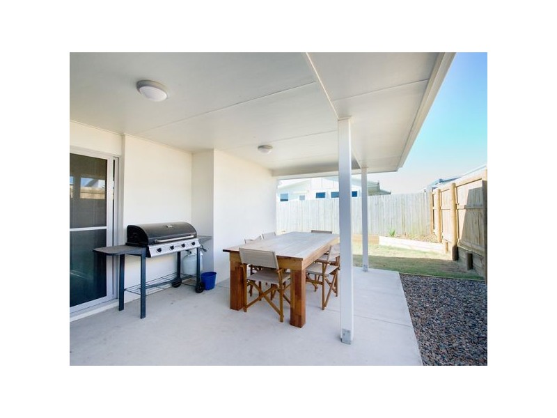 16 Aspen Street, Rural View QLD 4740