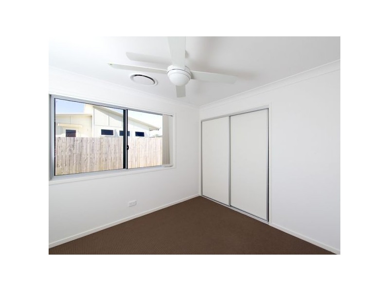 16 Aspen Street, Rural View QLD 4740
