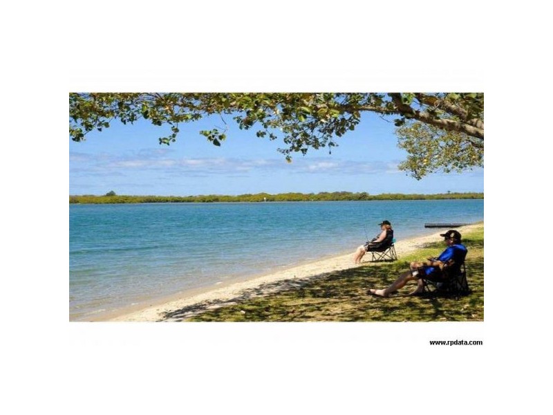 19 Hinley Avenue, Maroochydore QLD 4558