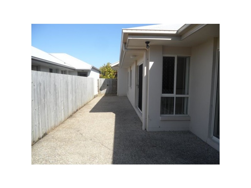 6 Linacre Street, Sippy Downs QLD 4556