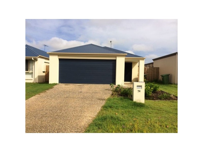 74 Scarborough Circuit, Blacks Beach QLD 4740