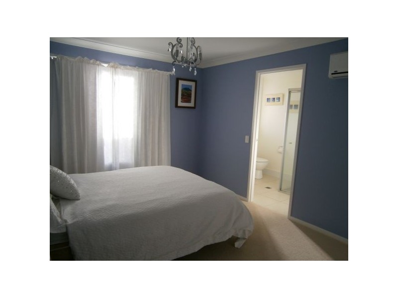 16 Ameen Circuit, Twin Waters QLD 4564