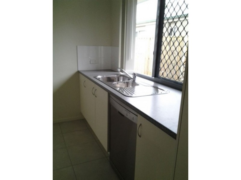 27 Scarborough Circuit, Blacks Beach QLD 4740