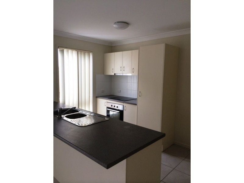 37 Scarborough Circuit, Blacks Beach QLD 4740