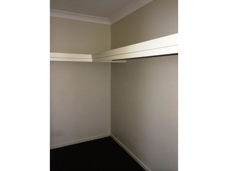 37 Scarborough Circuit, Blacks Beach QLD 4740