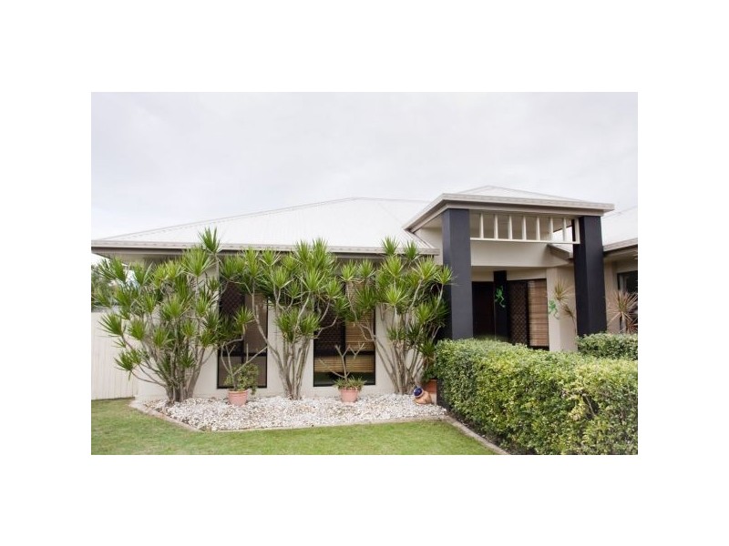 27 Sandleigh Crescent, Sippy Downs QLD 4556