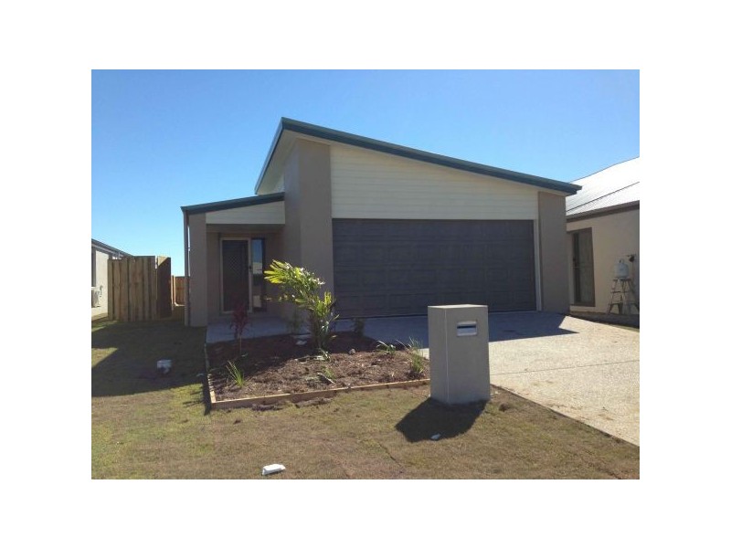 4 Holloways Court, Blacks Beach QLD 4740