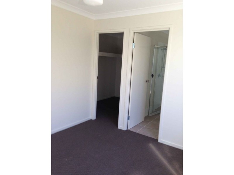 4 Holloways Court, Blacks Beach QLD 4740