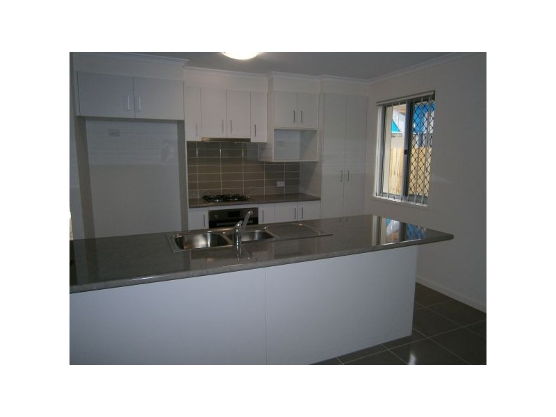 30 Carlisle Circuit, Mountain Creek QLD 4557