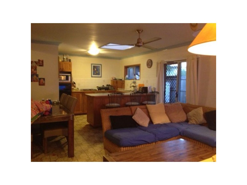 1 Boden Street, Bucasia QLD 4750