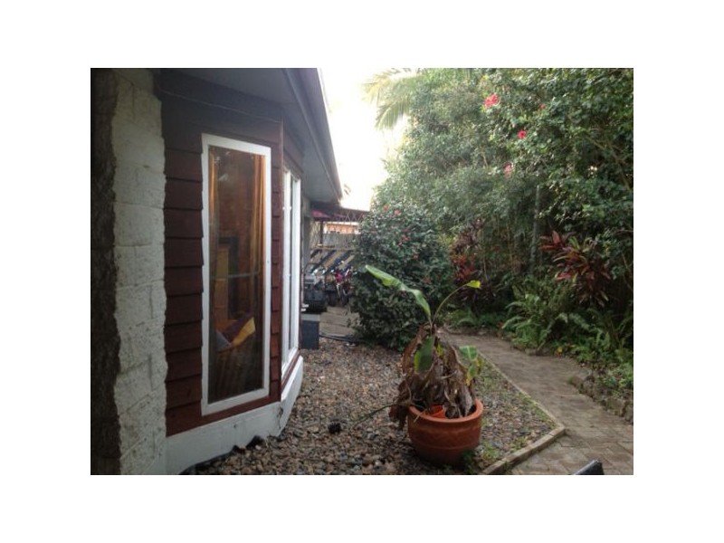 1 Boden Street, Bucasia QLD 4750
