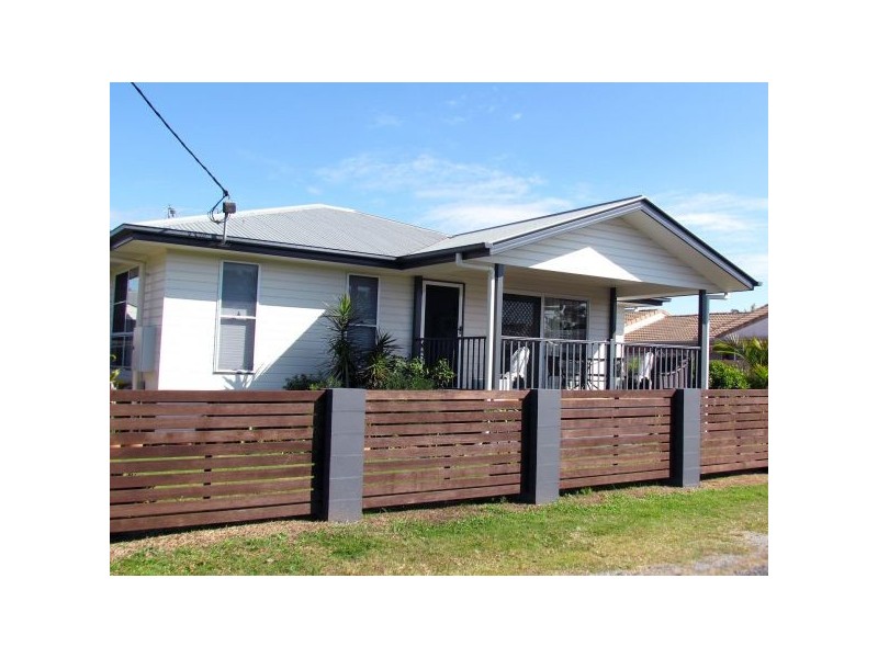 14 Vincent Street, South Mackay QLD 4740