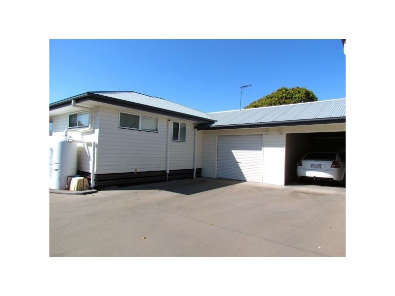 14 Vincent Street, South Mackay QLD 4740