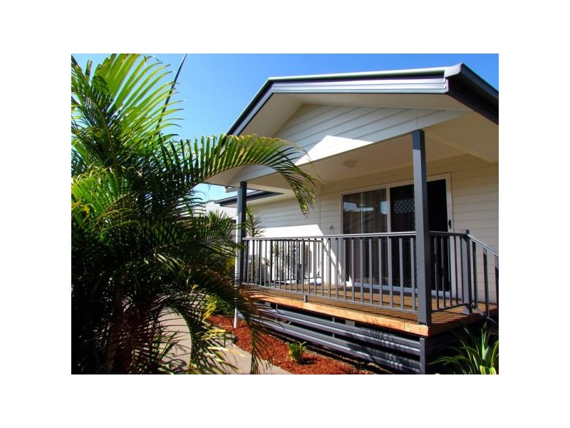 16 Vincent Street, South Mackay QLD 4740