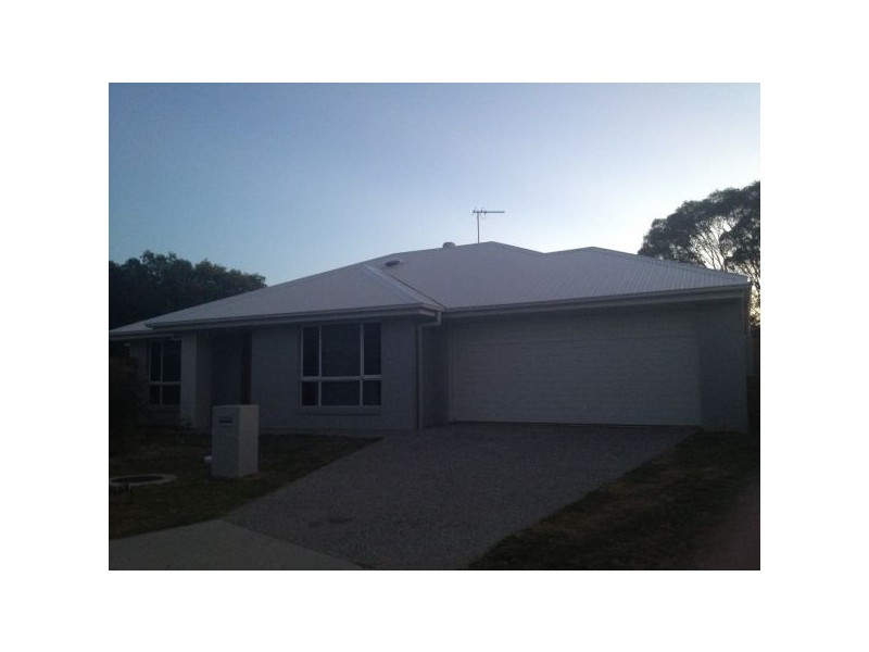 7 Holloways Court, Blacks Beach QLD 4740