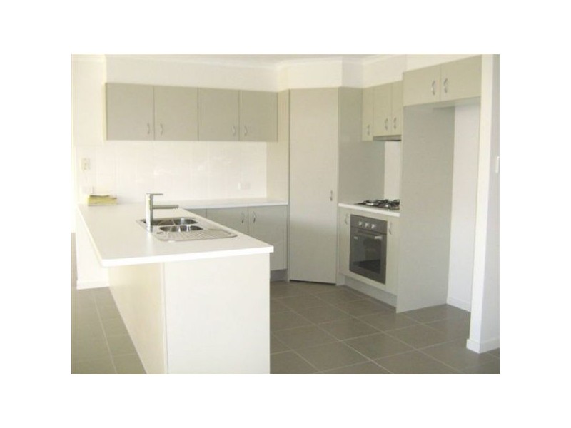 15 Silvereye Street, Sippy Downs QLD 4556