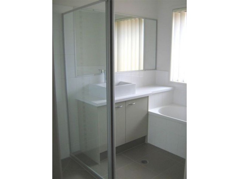 15 Silvereye Street, Sippy Downs QLD 4556