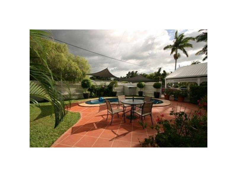 21 Kenilworth Avenue, Hyde Park QLD 4812