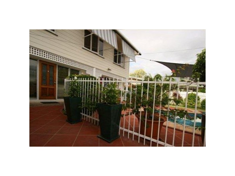 21 Kenilworth Avenue, Hyde Park QLD 4812