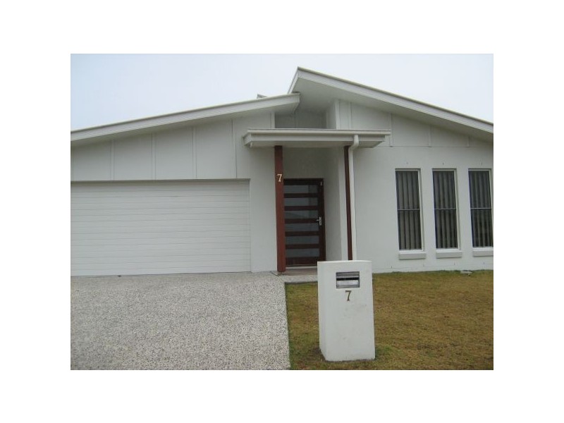 7 Rollins St, Sippy Downs QLD 4556