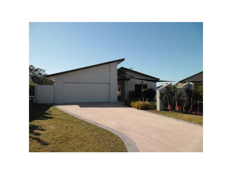 13 Courtenay Place, Sippy Downs QLD 4556