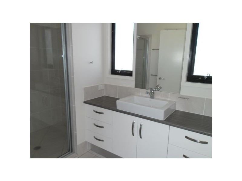 13 Courtenay Place, Sippy Downs QLD 4556