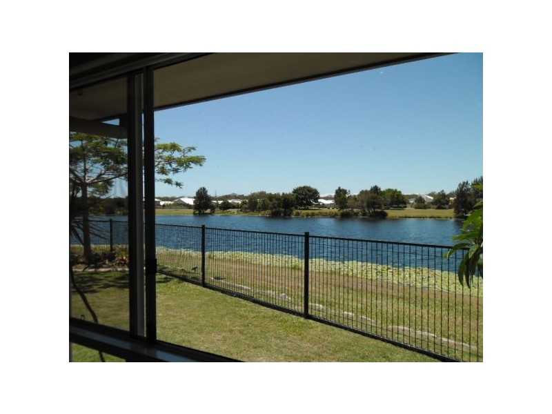 12 Courtenay Place, Sippy Downs QLD 4556