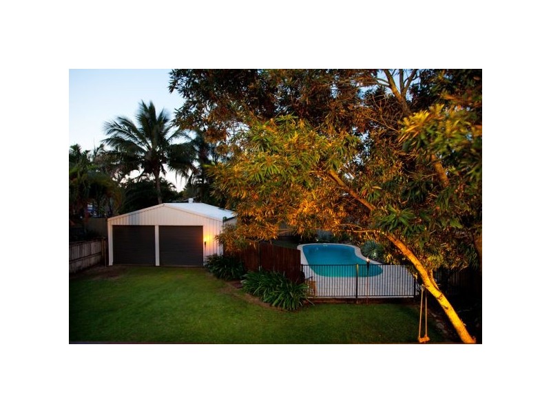15 Brampton Avenue, Bucasia QLD 4750