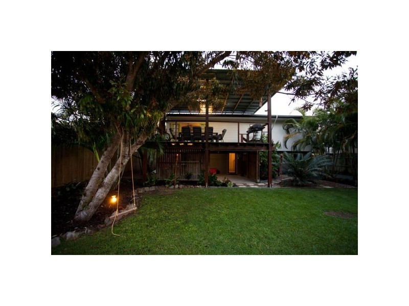 15 Brampton Avenue, Bucasia QLD 4750