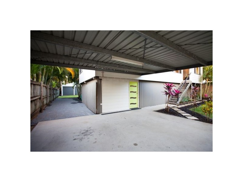 15 Brampton Avenue, Bucasia QLD 4750