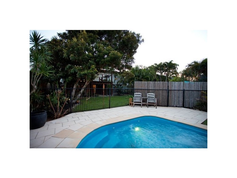 15 Brampton Avenue, Bucasia QLD 4750