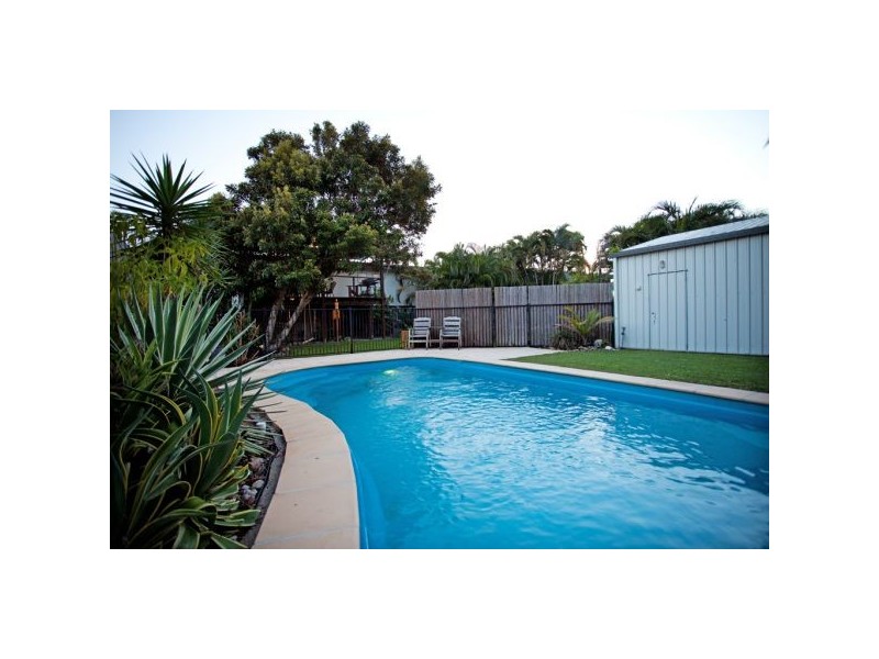 15 Brampton Avenue, Bucasia QLD 4750
