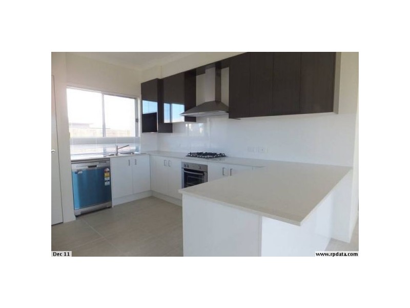 18 Blue Fin Circuit, Mountain Creek QLD 4557