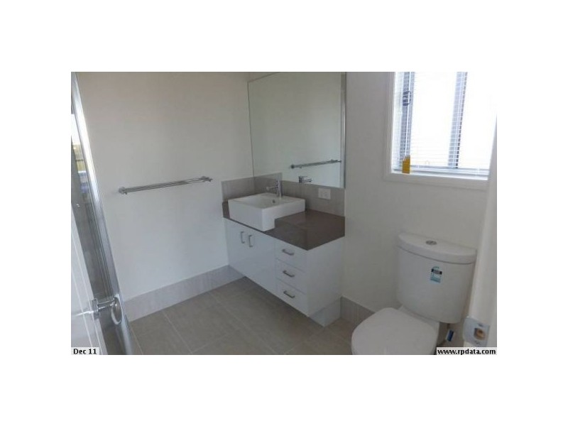 18 Blue Fin Circuit, Mountain Creek QLD 4557