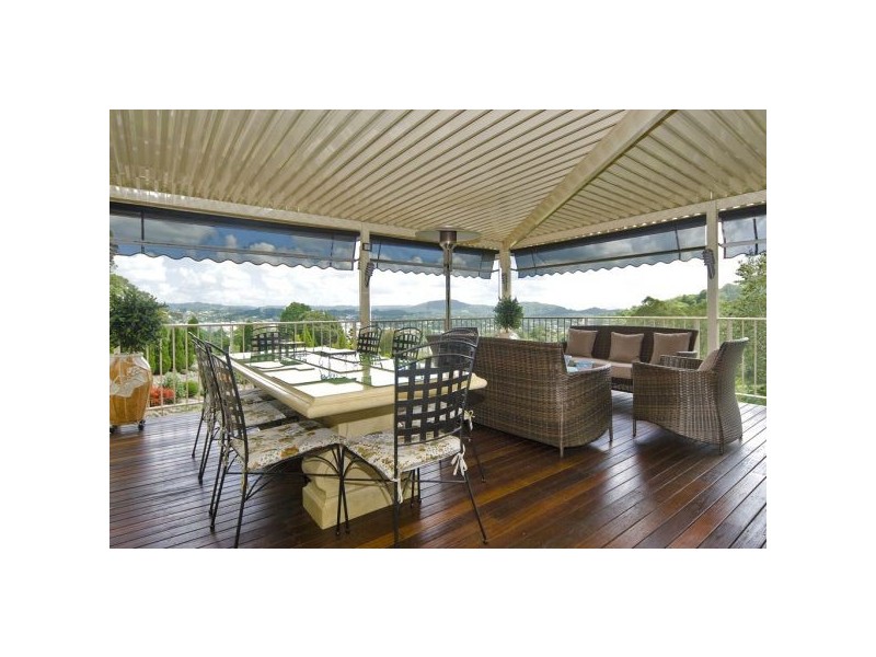33 Panorama Drive, Nambour QLD 4560