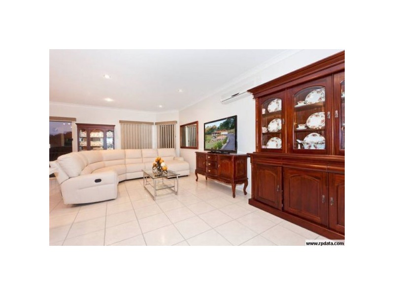 33 Panorama Drive, Nambour QLD 4560