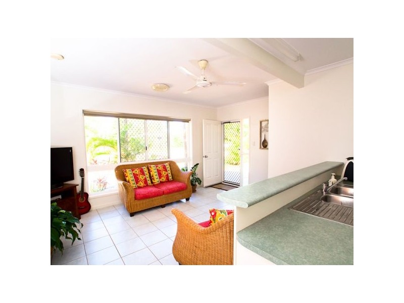 1/58 Waverley Street, Bucasia QLD 4750