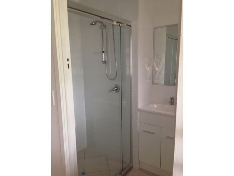 1/15 Magnolia St, Nambour QLD 4560