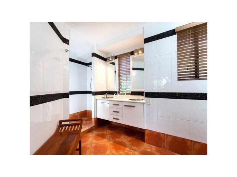 2 Le-Claire Place, Buderim QLD 4556