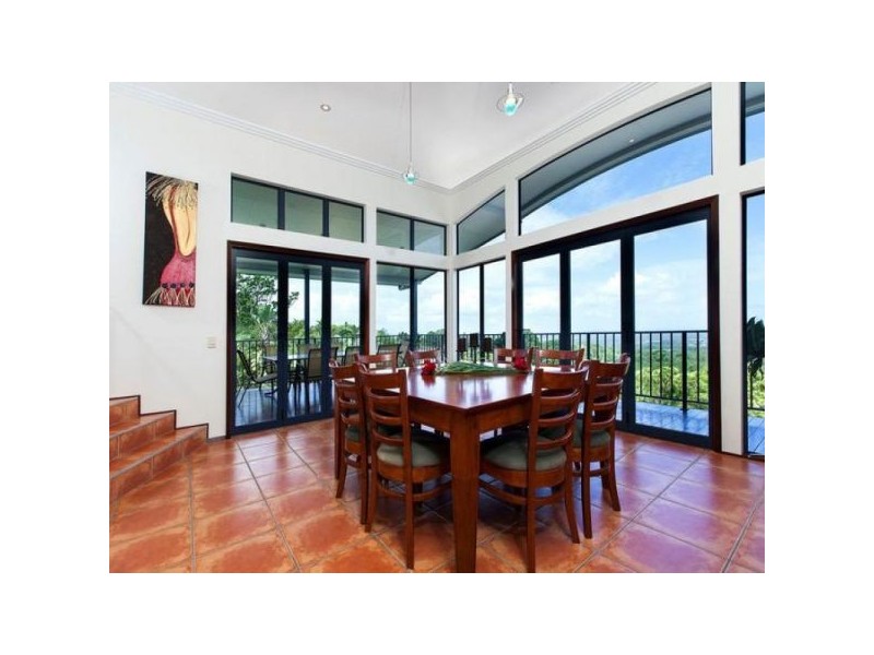 2 Le-Claire Place, Buderim QLD 4556