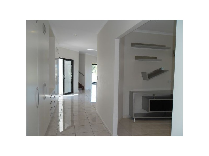 13 Courtenay Place, Sippy Downs QLD 4556