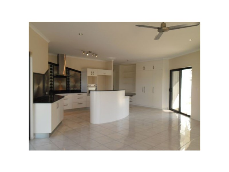 13 Courtenay Place, Sippy Downs QLD 4556