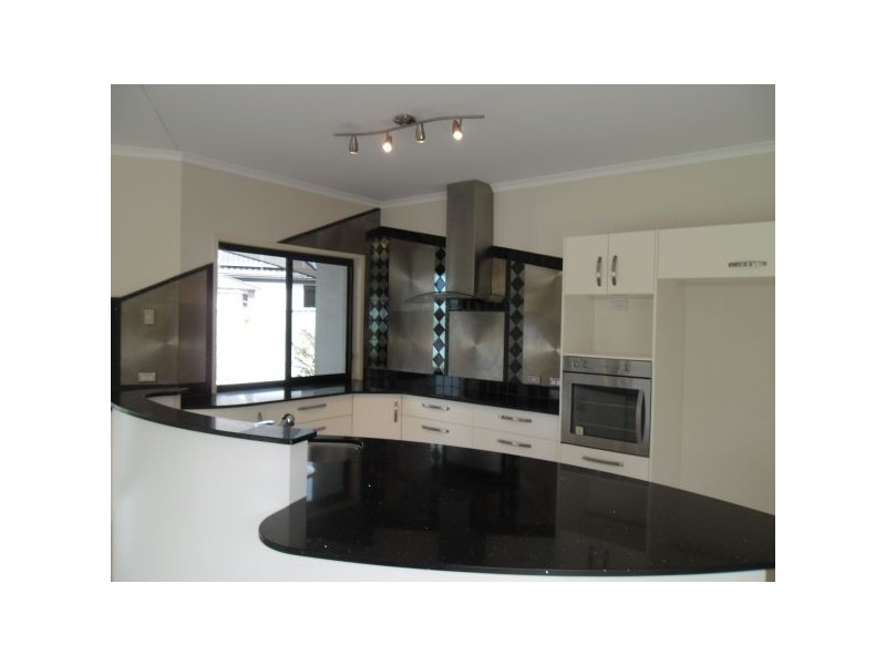13 Courtenay Place, Sippy Downs QLD 4556