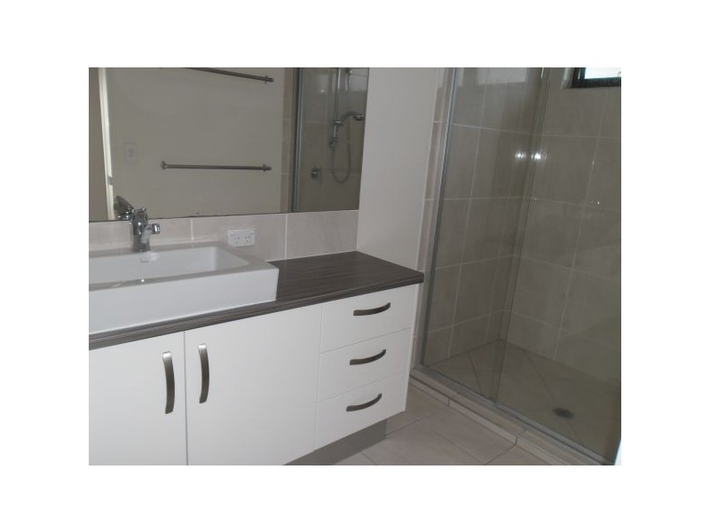 13 Courtenay Place, Sippy Downs QLD 4556