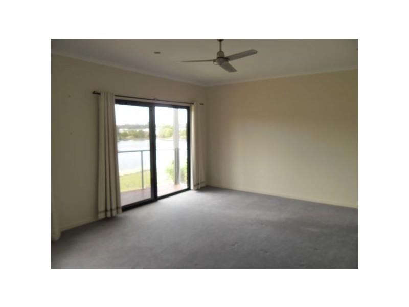13 Courtenay Place, Sippy Downs QLD 4556
