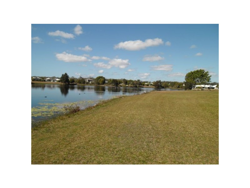 13 Courtenay Place, Sippy Downs QLD 4556