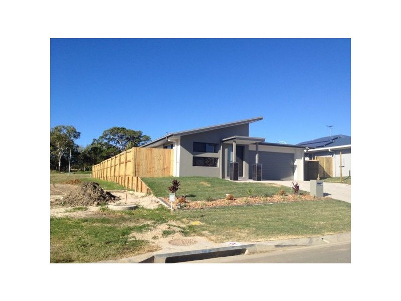9 Flintwood Street, Rural View QLD 4740