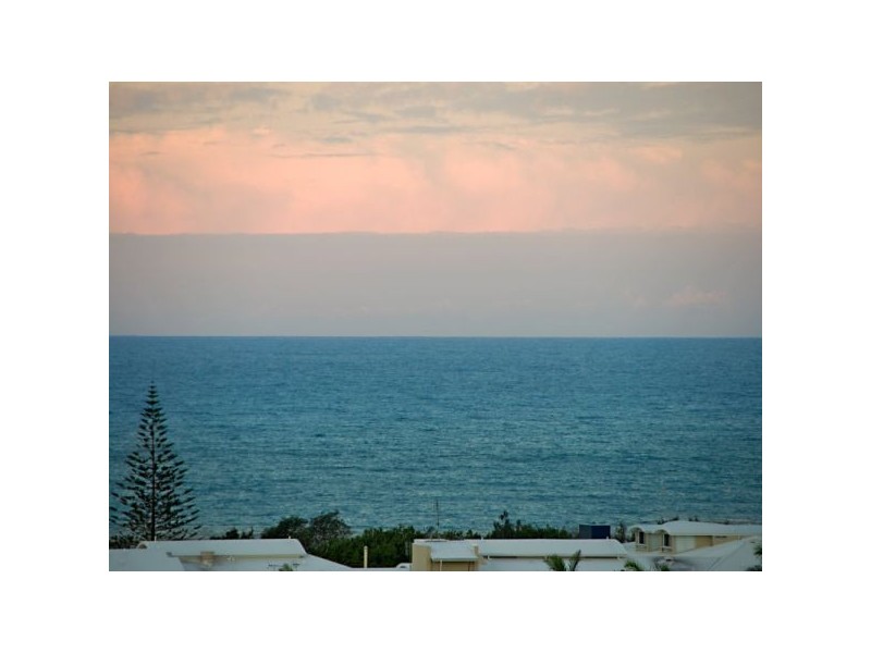 7 Yakola Pde, Alexandra Headland QLD 4572