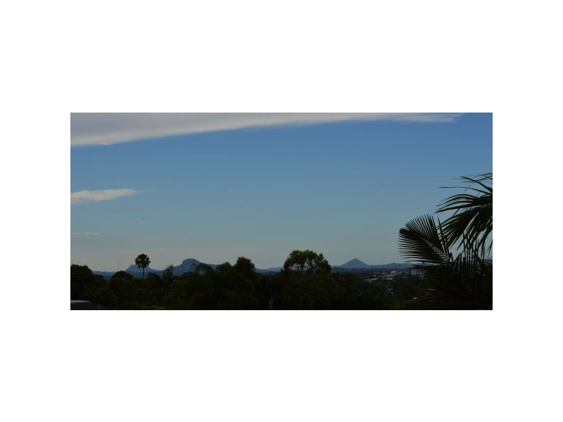 7 Yakola Pde, Alexandra Headland QLD 4572